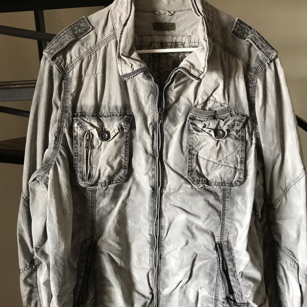 Light weight jacket from Buckle.